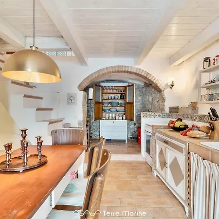 Il Mare Sospeso, Terremarine Ferienhaus Campiglia (Liguria)